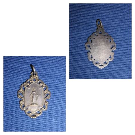 Ancienne Medaille En Argent De La Vierge Marie Vers Hauteur