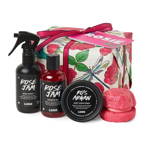 Rosie T Sets Lush Cosmetics In 2020 Lush Handmade Cosmetics