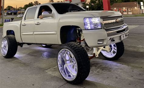 What Is A Squatted Truck Everything You Need To Know