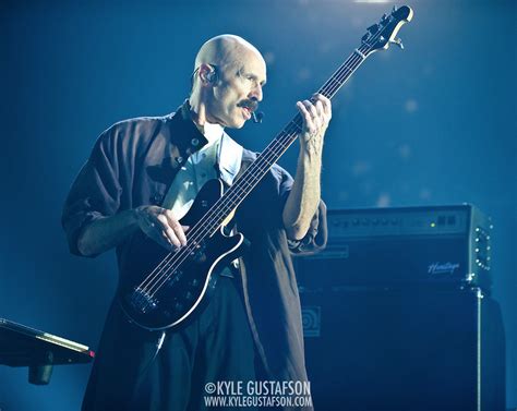 Tony Levin Us Tony Levin King Crimson Jazz Musicians Greats Male Poses Concert Hackett