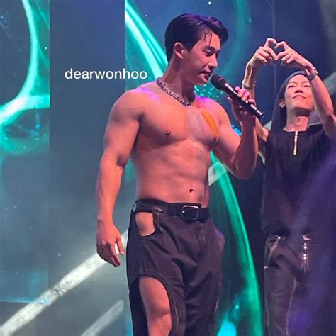 Meli MET WONHO On Twitter Fotos De Louis Tomlinson Chicos Musculosos