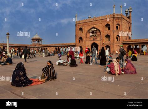 New Delhi India Courtyard Of The Jama Masjid Friday Mosque India S