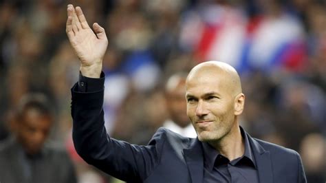 Zidane, Juventus BIG W, Lewandowski, Chelsea Brick It | Saturday ...