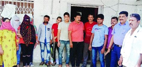 Sex Racket Busted Ten Including 4 Women Held The Hitavada