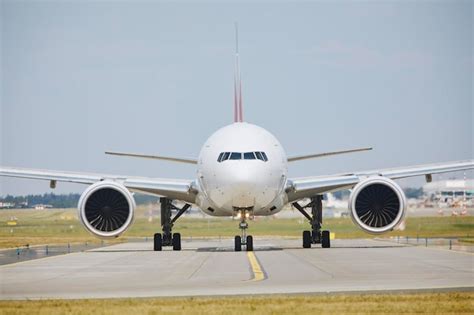 Premium Photo Airplane Is Taxiing To Runway For Take Off Hot Air Behind Engines Of Plane At
