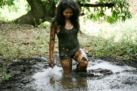 Quicksand Girl