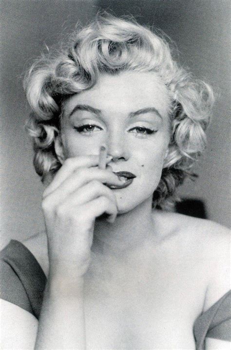 Marilyn Monroe Smoking Wallpapers Top Free Marilyn Monroe Smoking