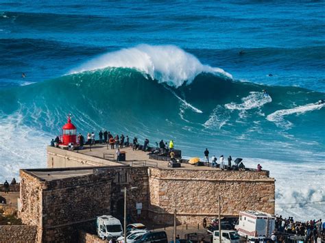 Nazar Portogallo Dove Ammirare Le Onde Pi Alte Del Mondo The Wom