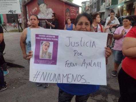 Barracas Asesinaron A Una Mujer Y Piden La Captura Nacional E