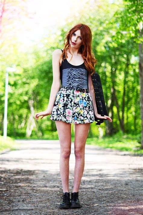 Pin By Dana Richardson On Redhead Fashion Cute College Outfits