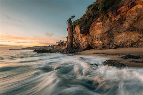 Victoria Beach At Sunset In Laguna Beach California Oc 1500x1000