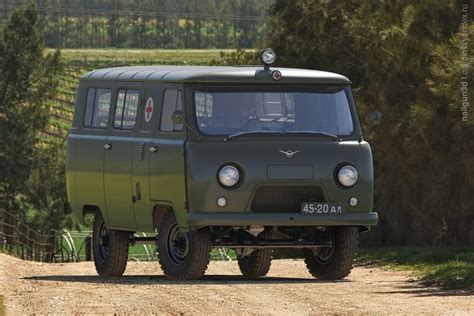 UAZ-452A | Vehicles, Classic cars, Trucks