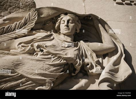 Female Angel Sculpture Hi Res Stock Photography And Images Alamy