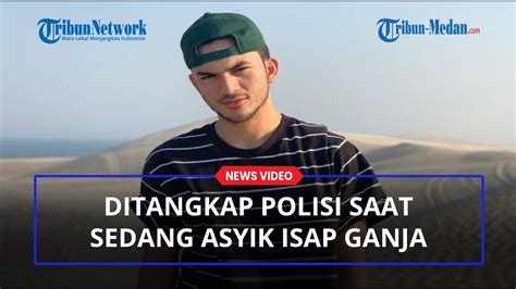 Artis Ganteng Ini Ditangkap Polisi Dirumahnya Saat Sedang Asyik Isap