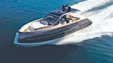 Invictus TT460 Yacht Tour Is This The Ultimate Luxury Day Boat