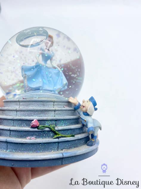 Boule à neige Cendrillon Disneyland Paris Disney Snowglobe princesse