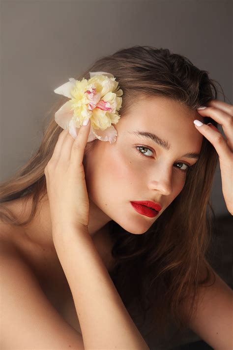 Zoey Deutch Talks Travel Beauty And Hair Fails Artofit