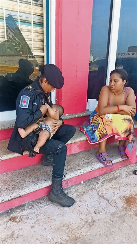 Arizbeth La Mujer Policía Que Amamantó A Un Bebé En Acapulco