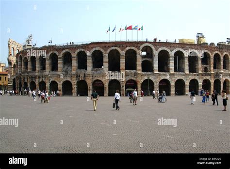 Anfiteatro Di Verona Arena Di Verona Immagini E Fotografie Stock Ad