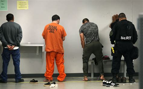 Express News Photos Show The Inside Of Bexar County Jail