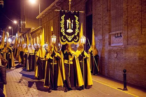 Vestuario De La Agrupaci N De Mar A Magdalena De La Uni N