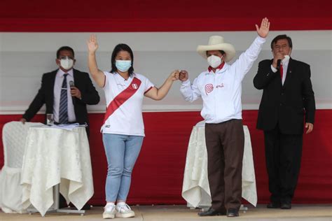 Candidatos Presidenciales Keiko Fujimori Y Pedro Castillo Debaten En