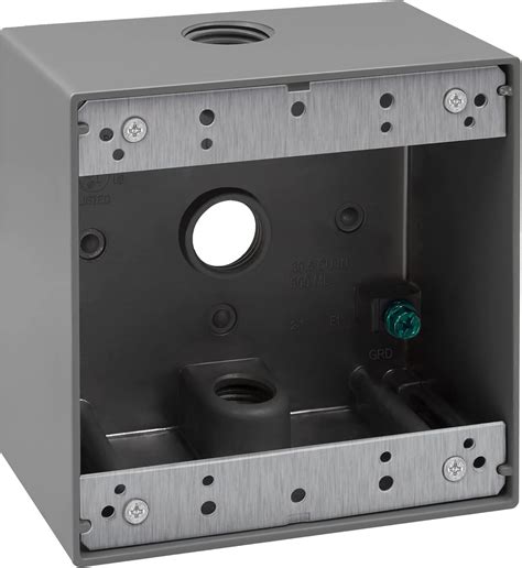 Enerlites Weatherproof Outlet Box With Three In Threaded Outlets