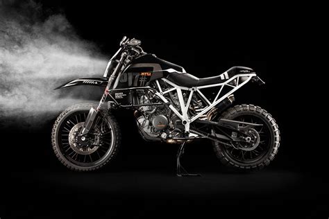 ktm  super adventure   enduro cues  carbon fiber