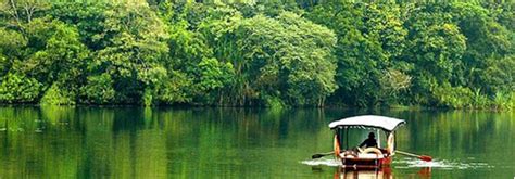 Pookode Lake in Wayanad – Discovering India