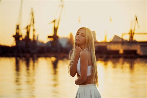 Women Blonde Closed Eyes Wallpaper Resolution X Id