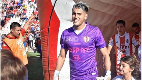 Uni N En Alerta Junior Vuelve A La Carga Por Santiago Mele