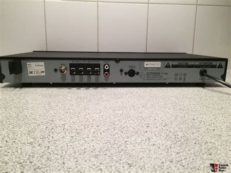 Luxman T-111L Photo #1883844 - UK Audio Mart
