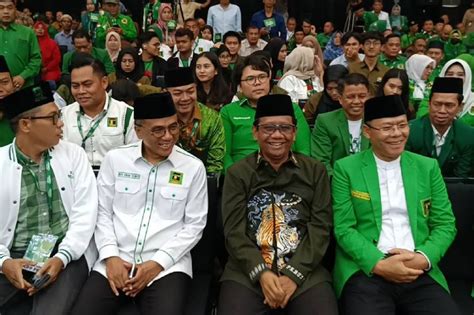 Kisah Cawapres Mahfud Md Awal Mula Terjun Ke Politik Dan Ditawari Jadi