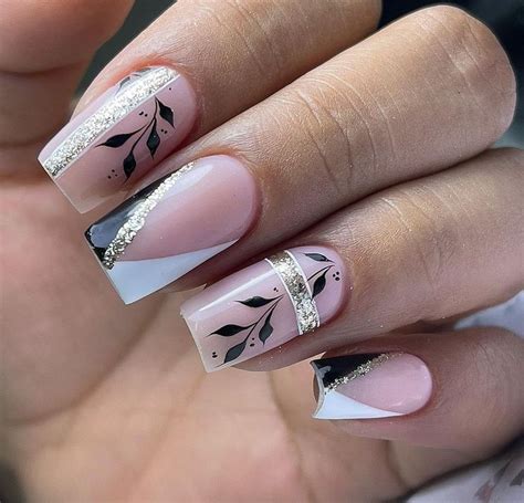 Pin de Natividad Vargas en Manicura de uñas Uñas elegantes y