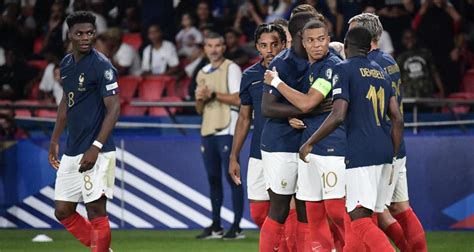 Pays Bas France Les Compositions Officielles