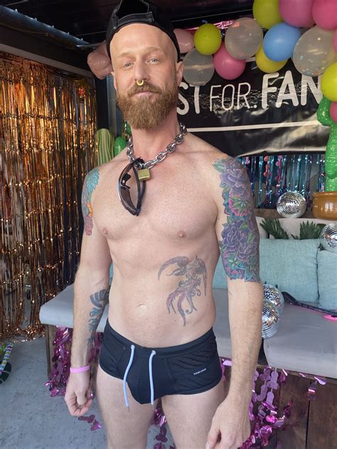 Photos Kissing Pride Season Goodbye In Palm Springs