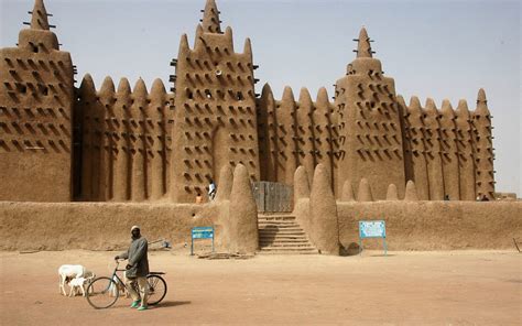 Making a Case for the Renaissance of Traditional African Architecture ...