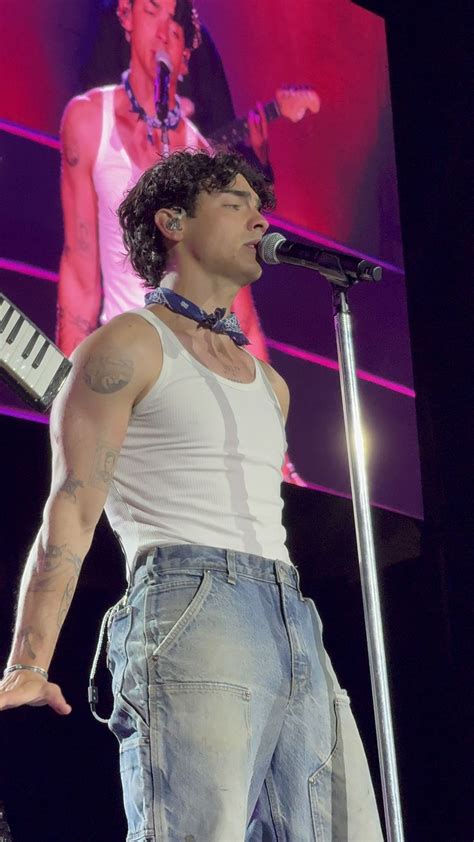 Pin Em Joe Jonas Em