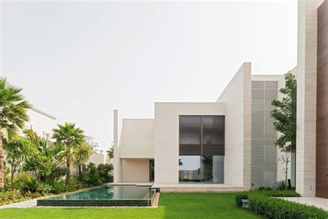 Gallery of Lima Villa / Loci Architecture + Design - 16