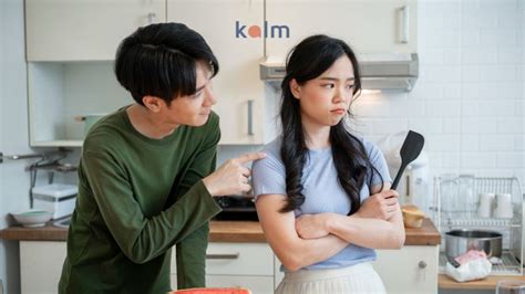 dengar soal anxious attachment style