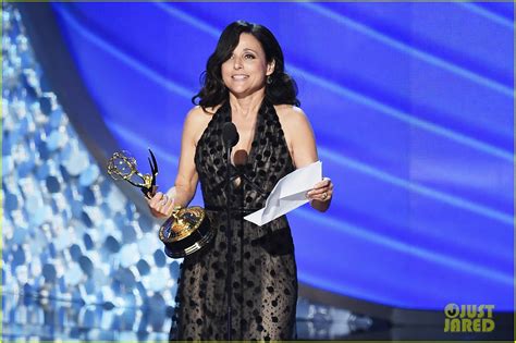 Julia Louis Dreyfus Wins Lead Actress In A Comedy At Emmys 2016 Photo 3763854 Julia Louis