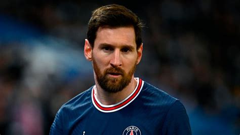 Football Lionel Messi Pouss Vers La Sortie Au Psg Africa Vision