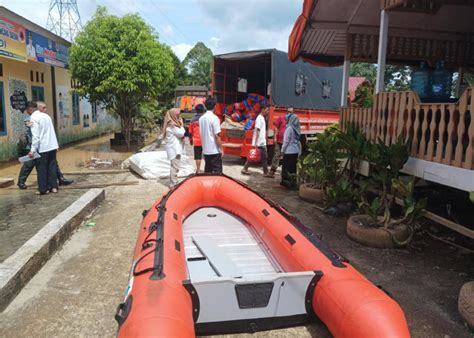 Gerak Cepat Kirim Bantuan Untuk Korban Terdampak Banjir Di Muratara