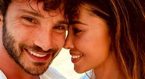 Belen Stefano De Martino Distrutto Dalla Separazione Lui Risponde