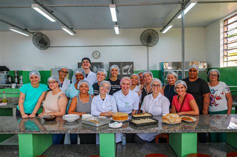 Volunt Rias Do Fussp Recebem Treinamento Da Sociedade Vegetariana