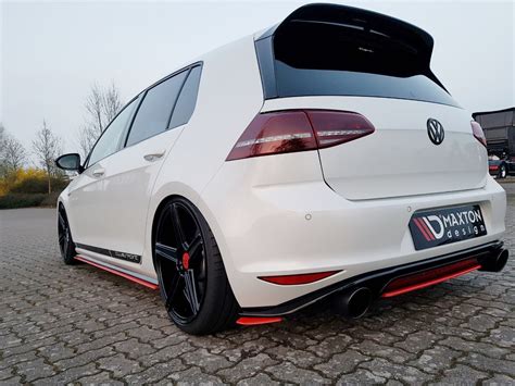 Maxton Design Maxton Design Central Rear Diffuser Vw Golf Gti