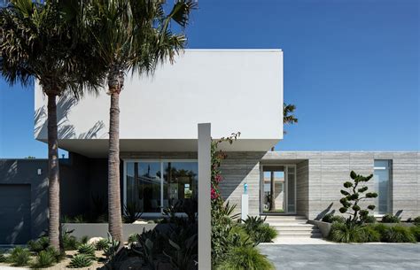 Cantilever House By Sumich Chaplin Architects ArchiPro NZ