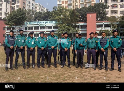 Dhaka Bangladesh 07th Jan 2024 Bangladesh Police Officers Stand On