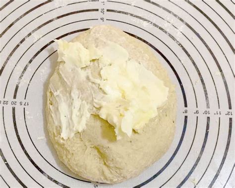 Hot Cross Buns Veena Azmanov