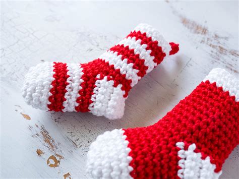 Crochet Mini Stockings Christmas Ornament • Sewrella